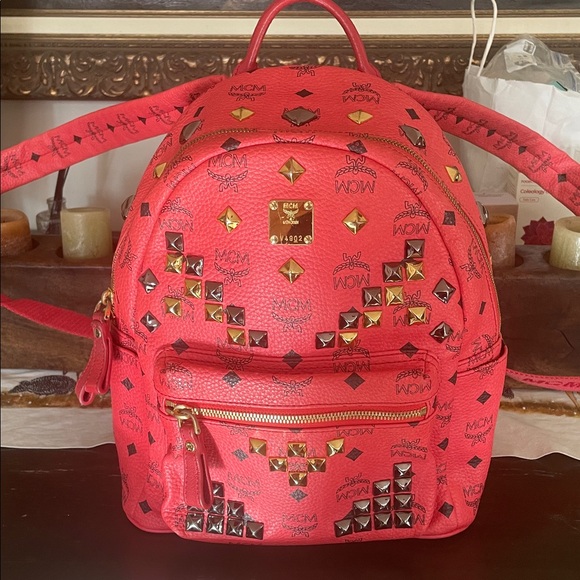 Stunning “MCM” Backpack - Picture 2 of 12